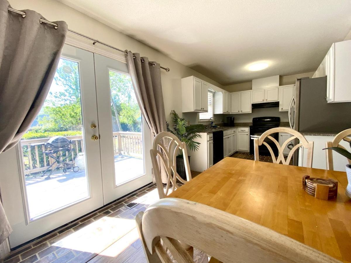 Cozy Three Bedroom House With Fireplace Wilmington Luaran gambar
